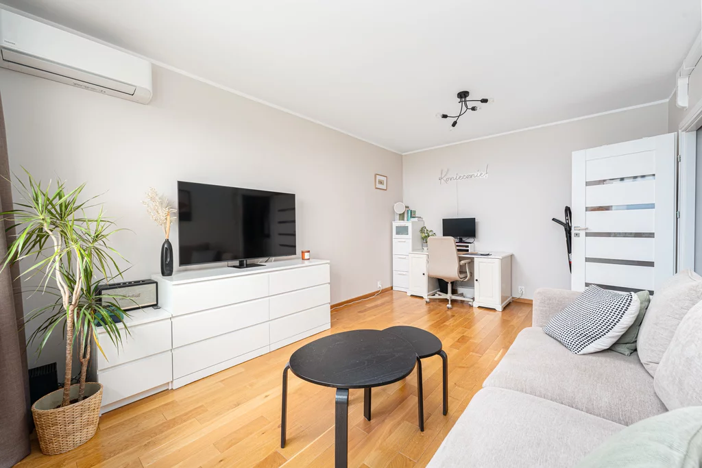 3 pokoje, mieszkanie 56,80 m², piętro 15, oferta nr , 24513/8647/OMS, Warszawa, Bielany, Bielany, Sandora Petöfiego