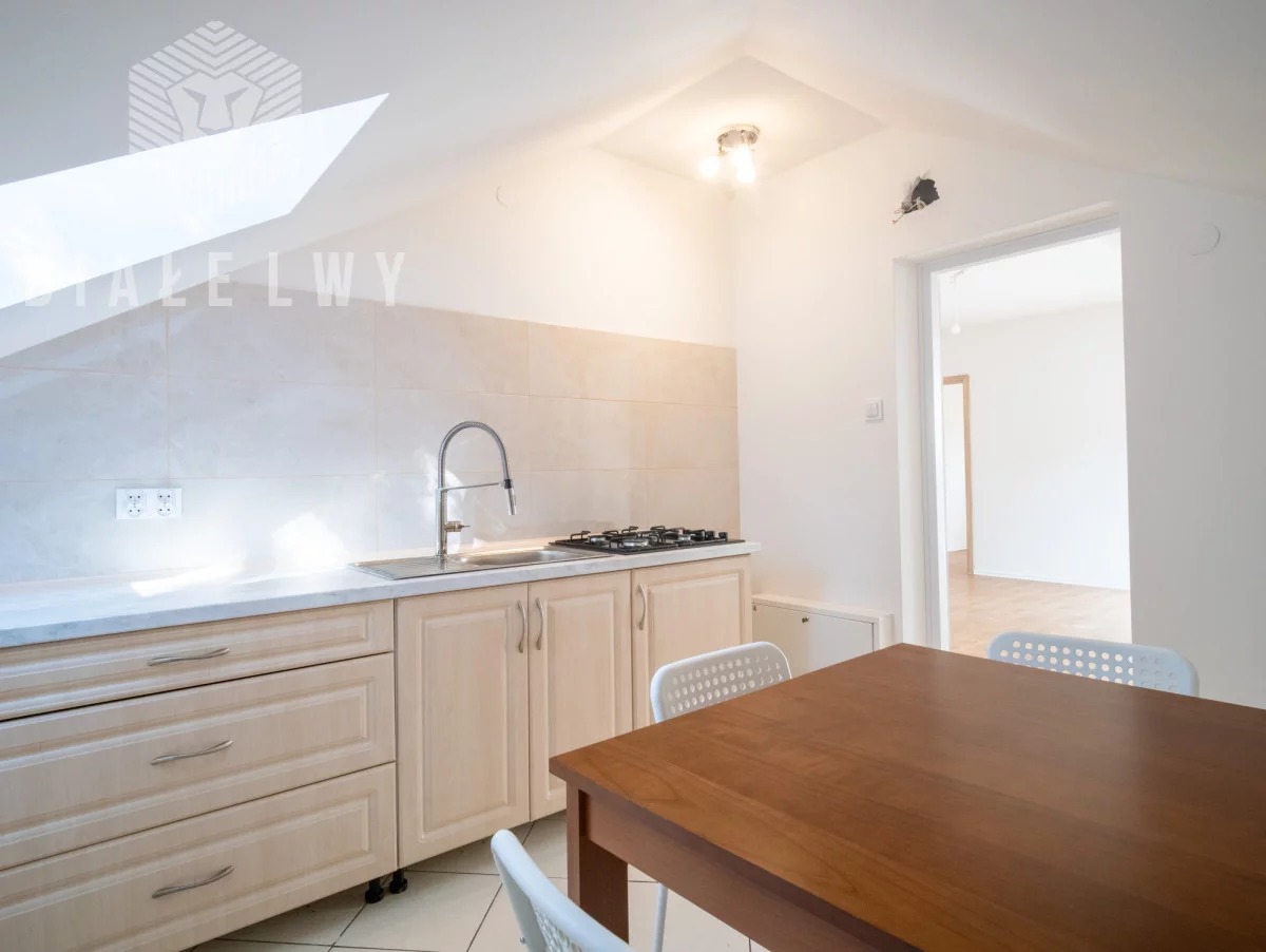 Dom 200,00 m², oferta nr , BLN900883, Warszawa, Żelechowska