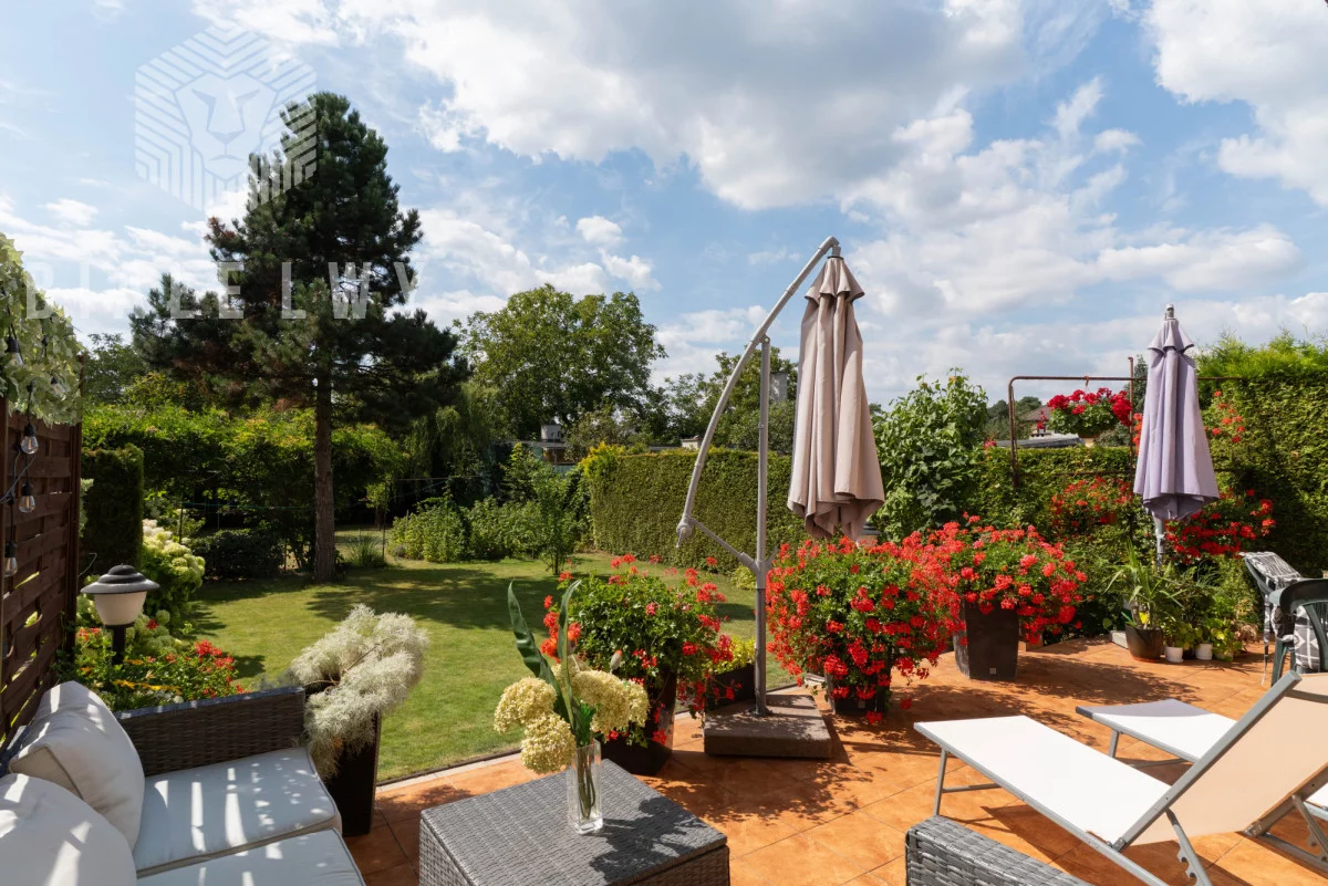 Dom 260,67 m², oferta nr , BLN800250, Sulejówek, 11 Listopada