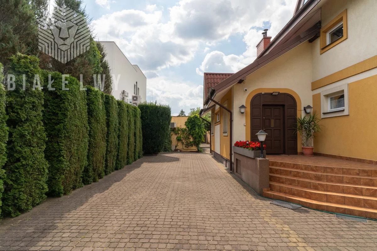 Dom 260,67 m², oferta nr , BLN800250, Sulejówek, 11 Listopada