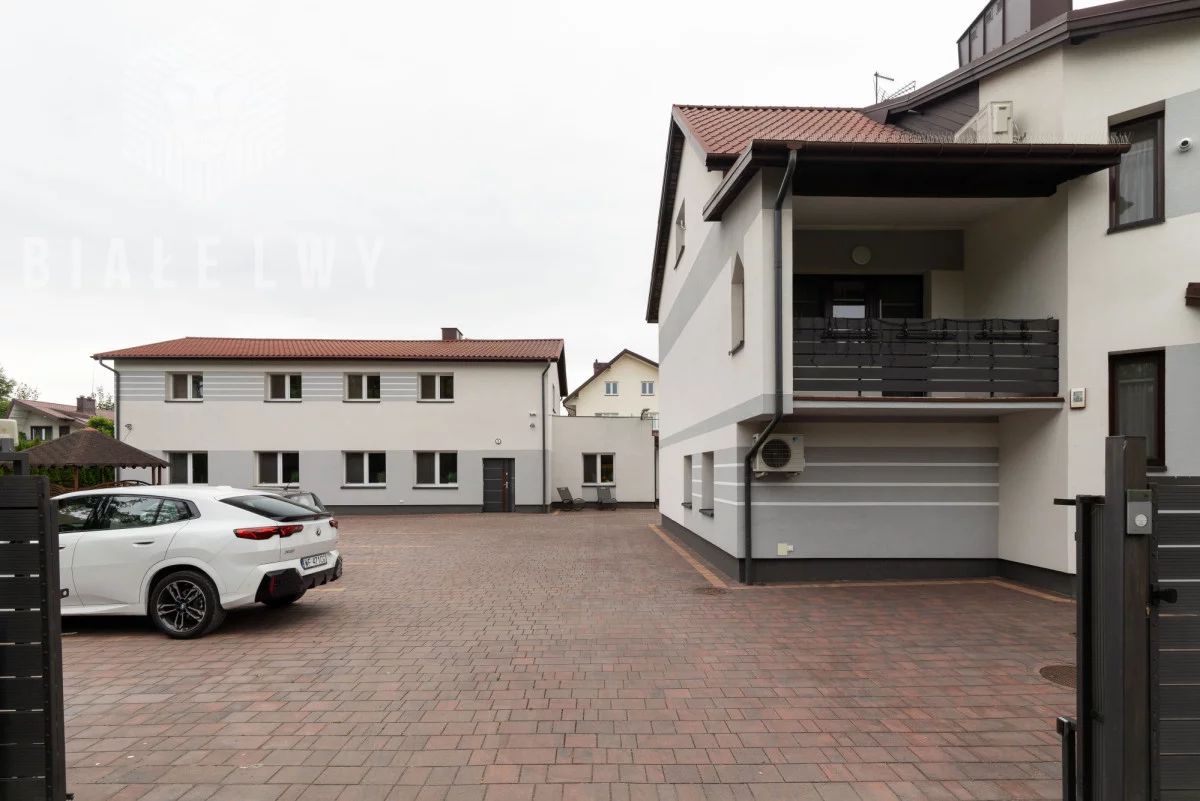 Dom 551,91 m², oferta nr , BLN809043, Kobyłka, Kwiatowa