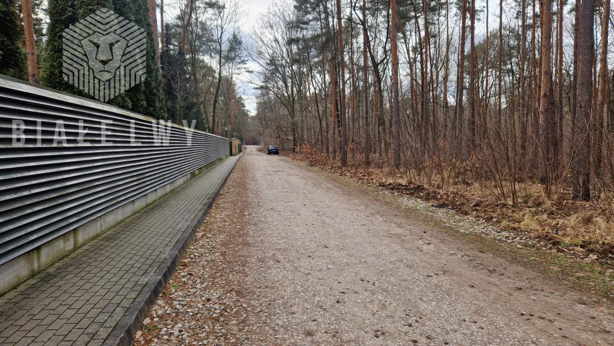 Działka 2 700,00 m², oferta nr , BLN249696, Łomianki, Leśnych Dębów