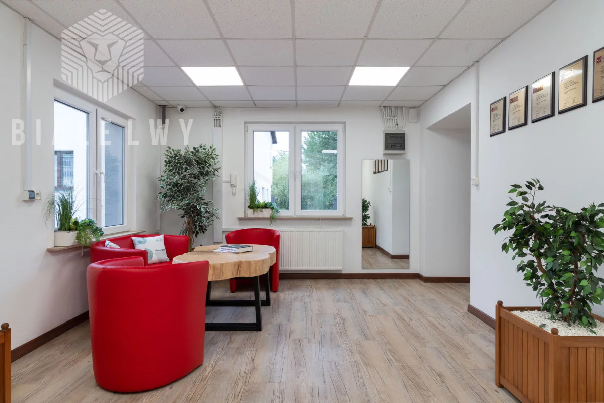 Obiekt 551,91 m², oferta nr , BLN406705, Kobyłka, Kwiatowa