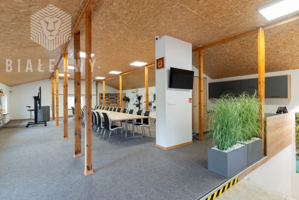 Obiekt 551,91 m², oferta nr , BLN406705, Kobyłka, Kwiatowa