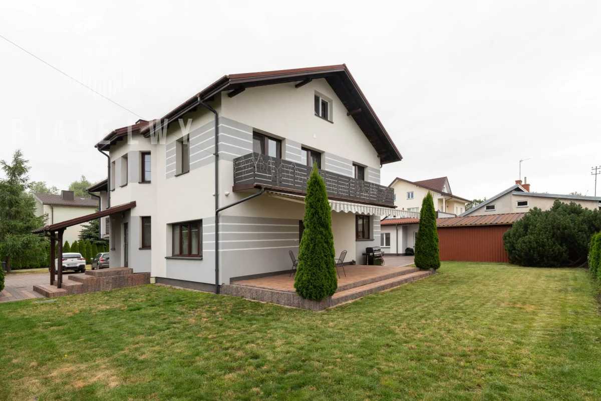 Obiekt 551,91 m², oferta nr , BLN406705, Kobyłka, Kwiatowa