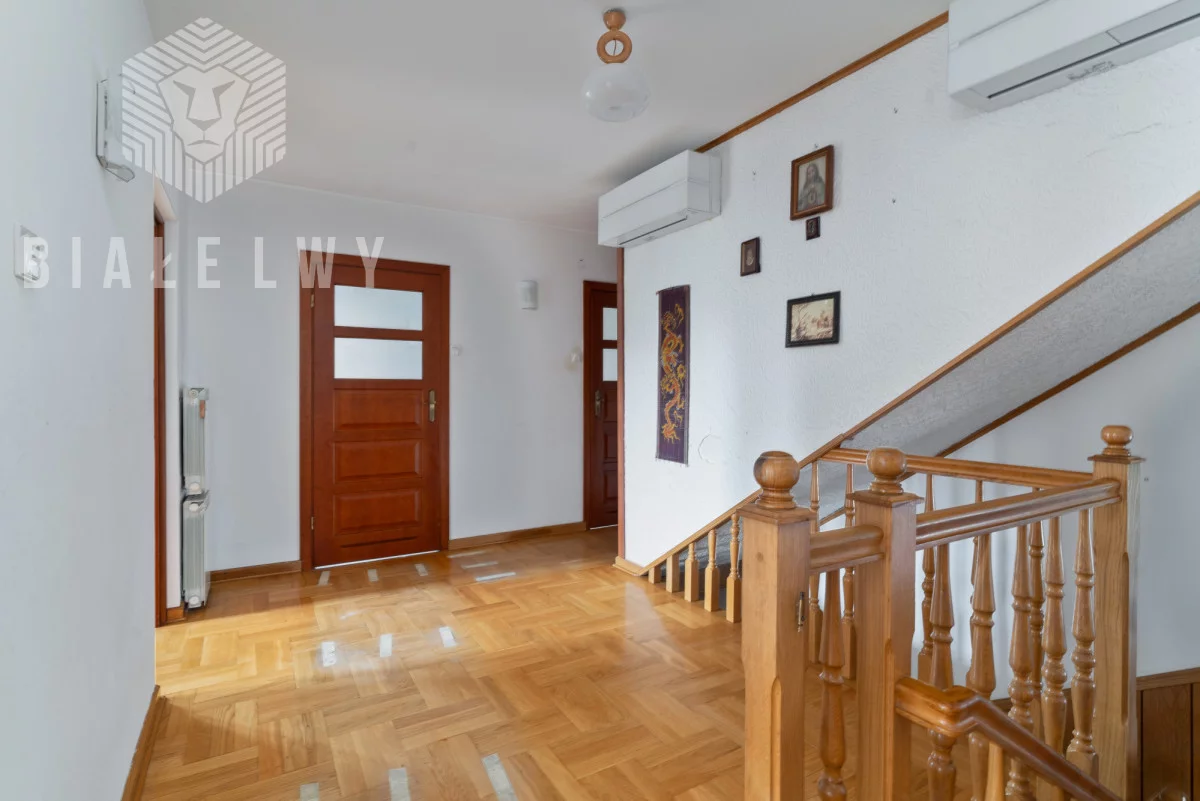 Obiekt 551,91 m², oferta nr , BLN406705, Kobyłka, Kwiatowa