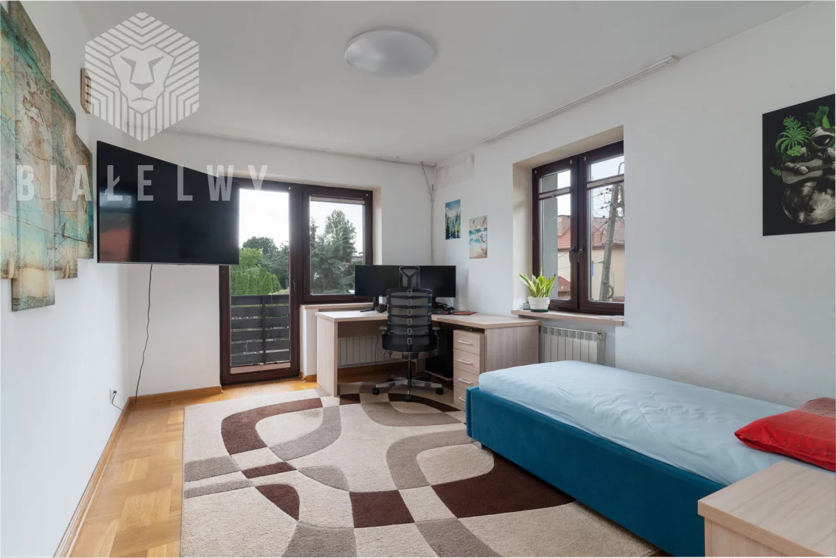 Obiekt 551,91 m², oferta nr , BLN406705, Kobyłka, Kwiatowa