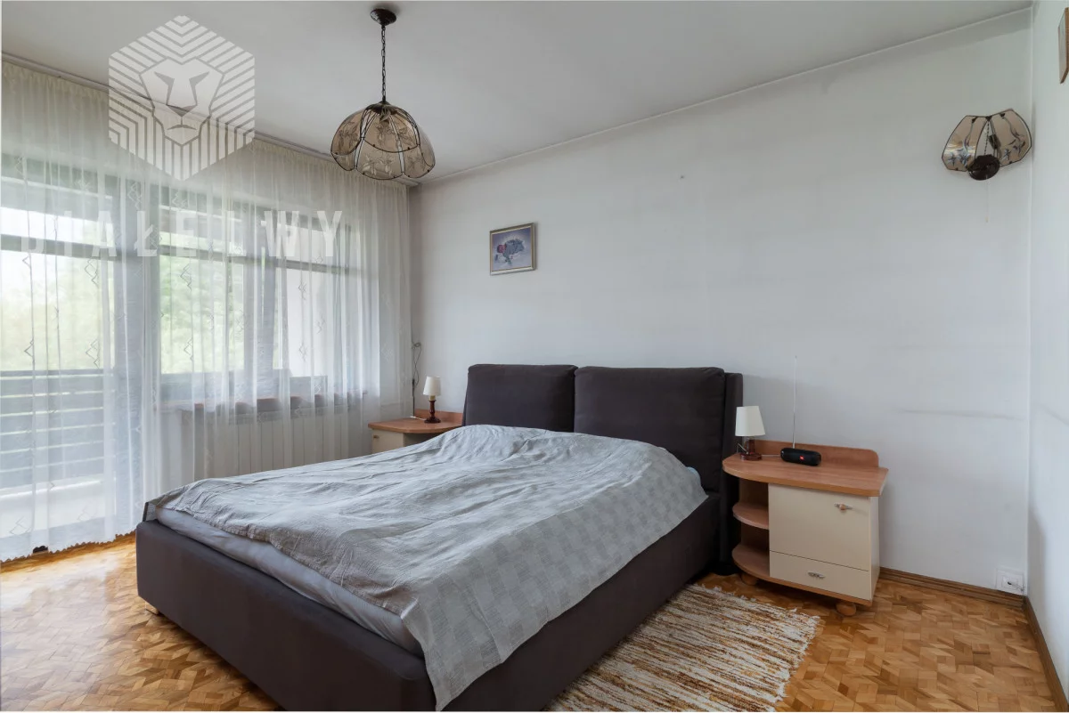 Obiekt 551,91 m², oferta nr , BLN406705, Kobyłka, Kwiatowa