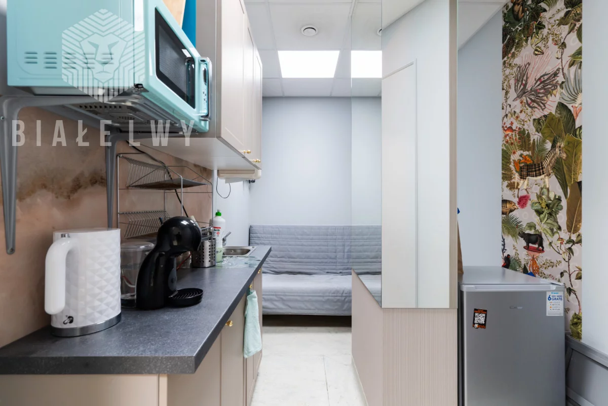 Lokal użytkowy 233,00 m², oferta nr , BLN219522, Warszawa, Ursynów, Ursynów, Wilhelma Konrada Roentgena