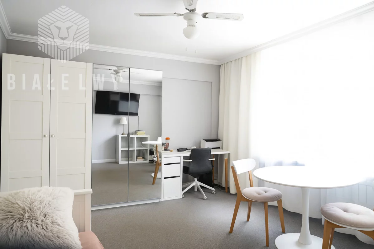1 pokój, mieszkanie 26,49 m², piętro 2, oferta nr , BLN868559, Warszawa, Śródmieście, Śródmieście, Aleja Jana Pawła Ii