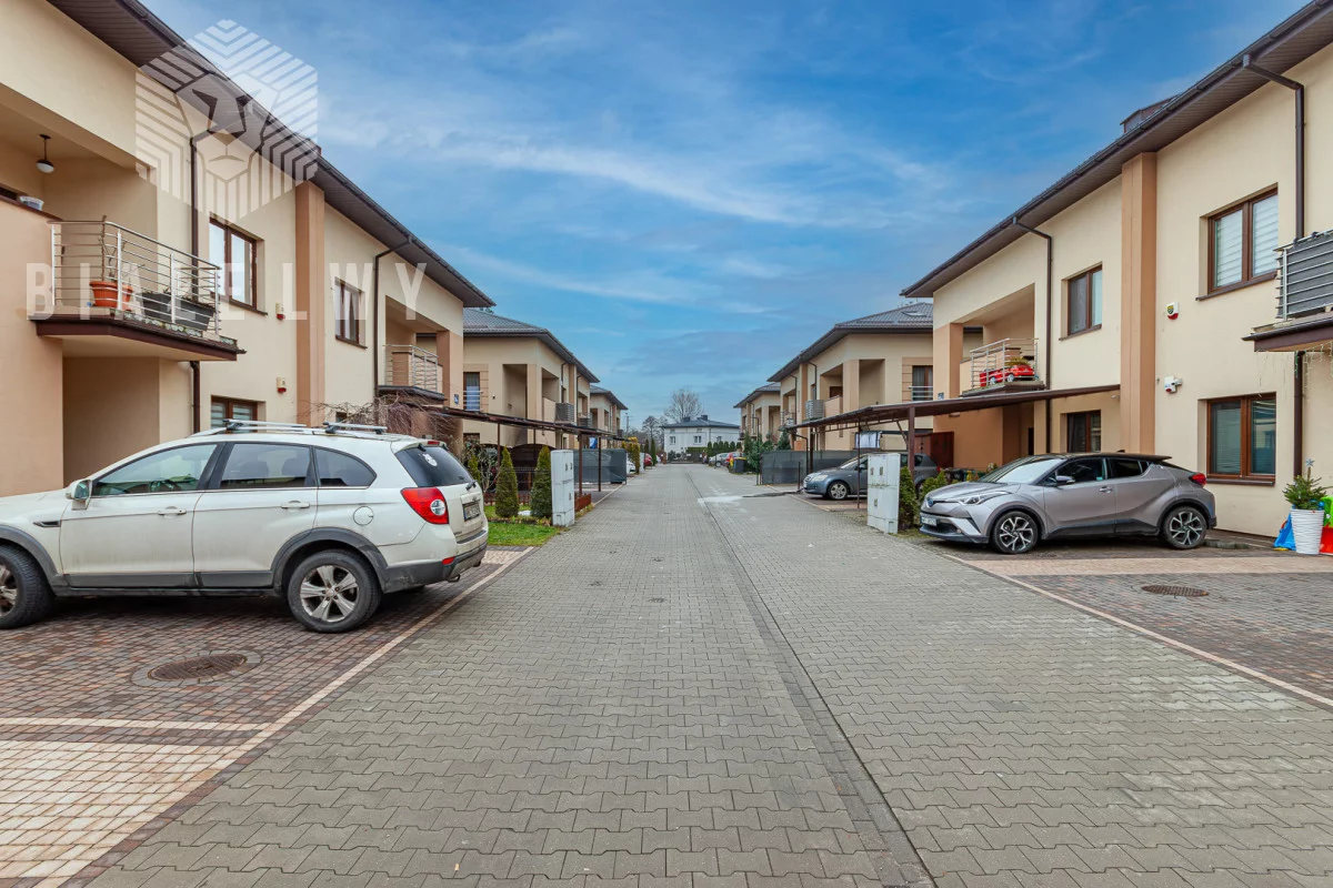 5 pokoi, mieszkanie 142,23 m², piętro 1, oferta nr , BLN559229, Nadma, Pólko