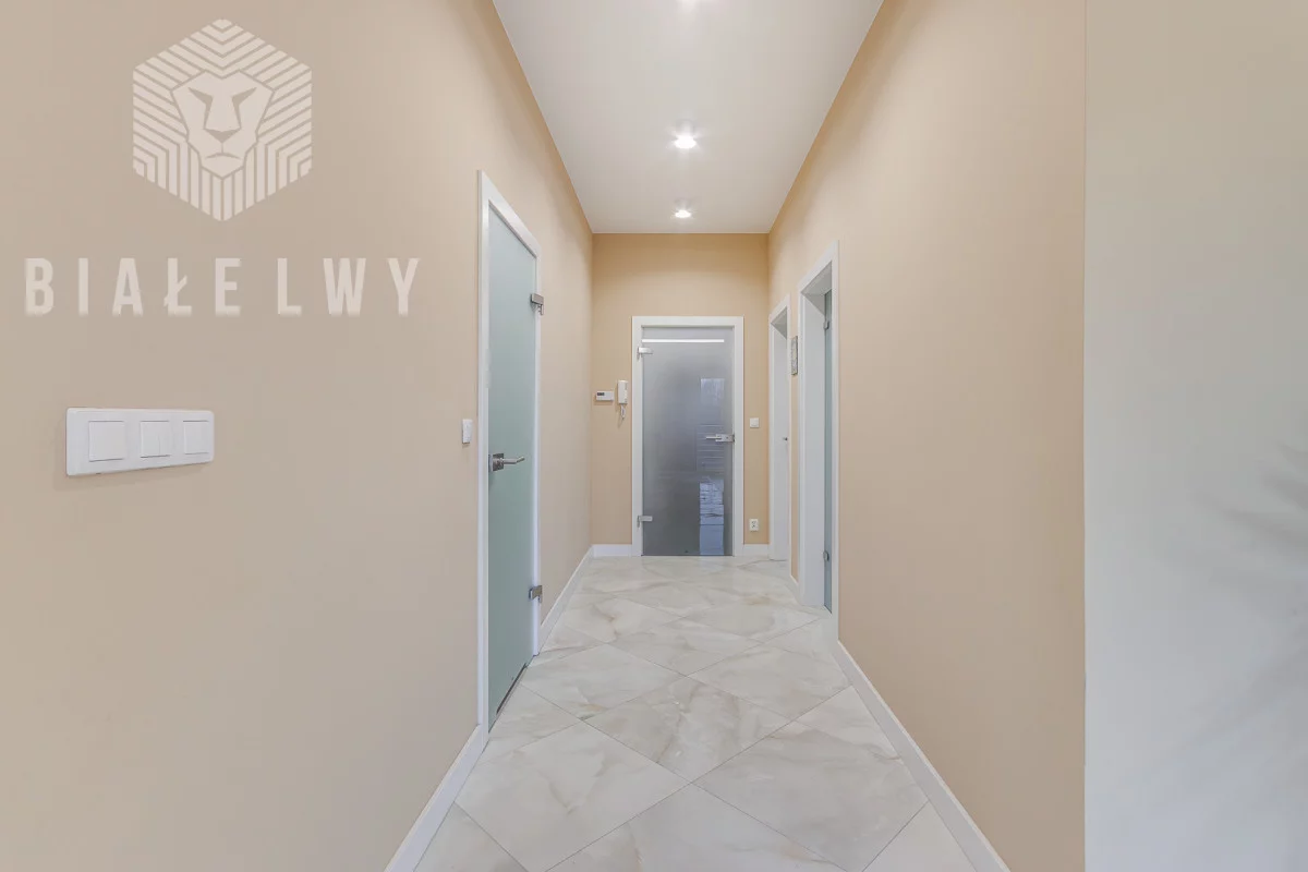 8 pokoi, mieszkanie 284,28 m², piętro 1, oferta nr , BLN993486, Nadma, Pólko