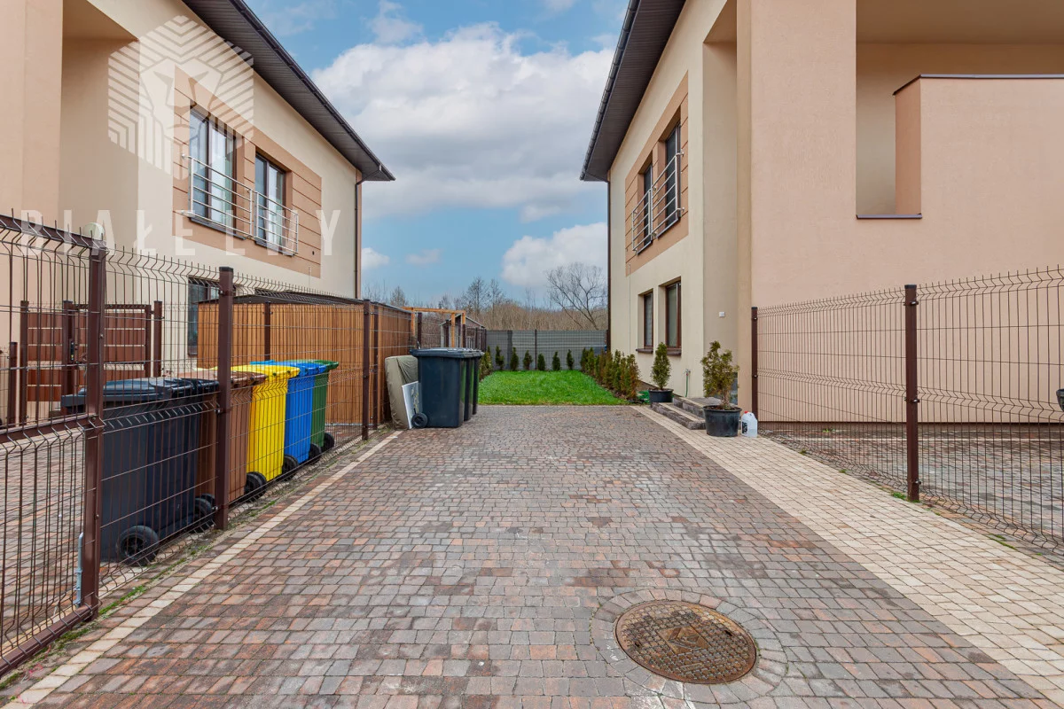 8 pokoi, mieszkanie 284,28 m², piętro 1, oferta nr , BLN993486, Nadma, Pólko