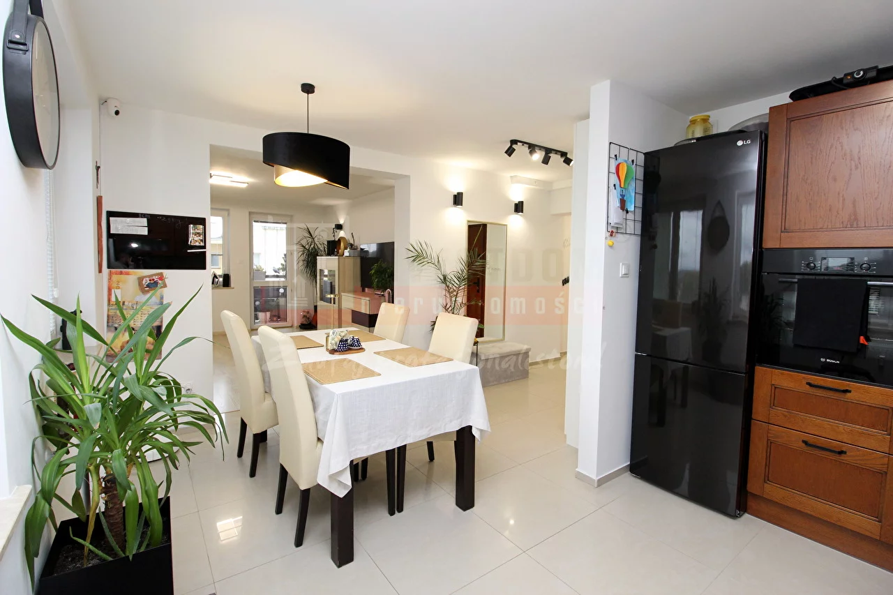 4 pokoje, mieszkanie 84,55 m², piętro 4, oferta nr , 16387, Krapkowice