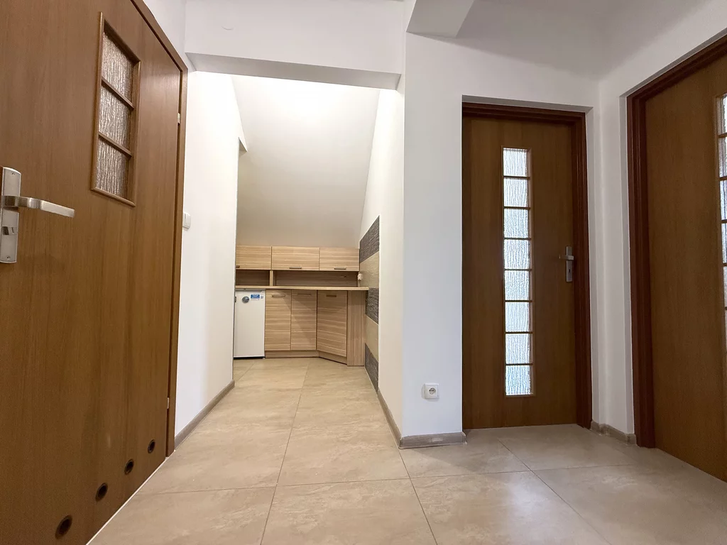 4 pokoje, mieszkanie 85,00 m², piętro 3, oferta nr , 2600/7393/OMS, Rzeszów, Krośnieńska