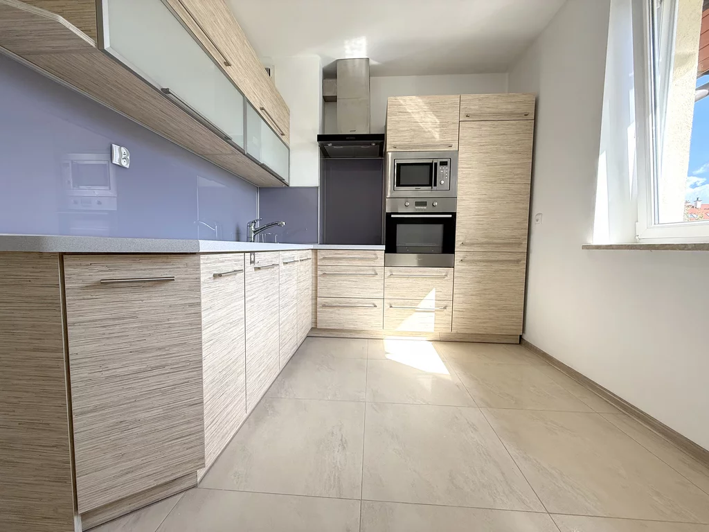 4 pokoje, mieszkanie 85,00 m², piętro 3, oferta nr , 2600/7393/OMS, Rzeszów, Krośnieńska