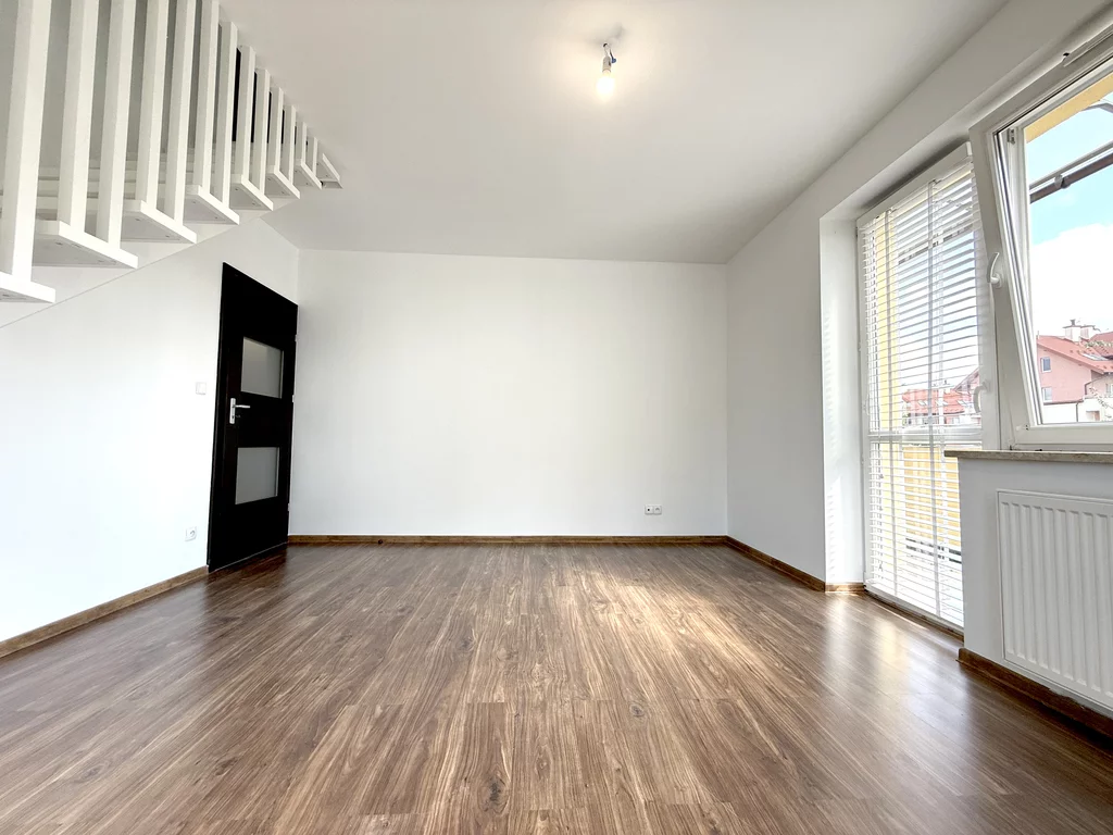 4 pokoje, mieszkanie 85,00 m², piętro 3, oferta nr , 2600/7393/OMS, Rzeszów, Krośnieńska