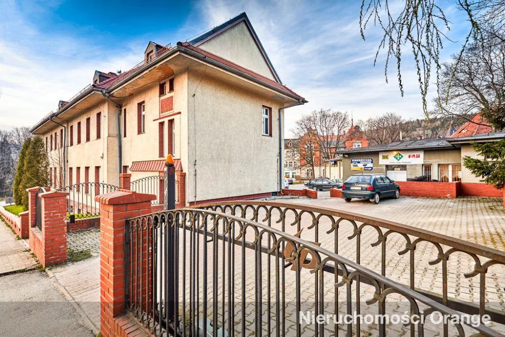 Biuro 1 832,00 m², oferta nr , T04824, Nowa Ruda, ul. Niepodległości