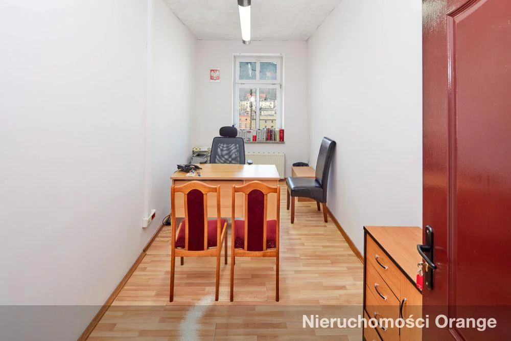 Biuro 1 832,00 m², oferta nr , T04824, Nowa Ruda, ul. Niepodległości
