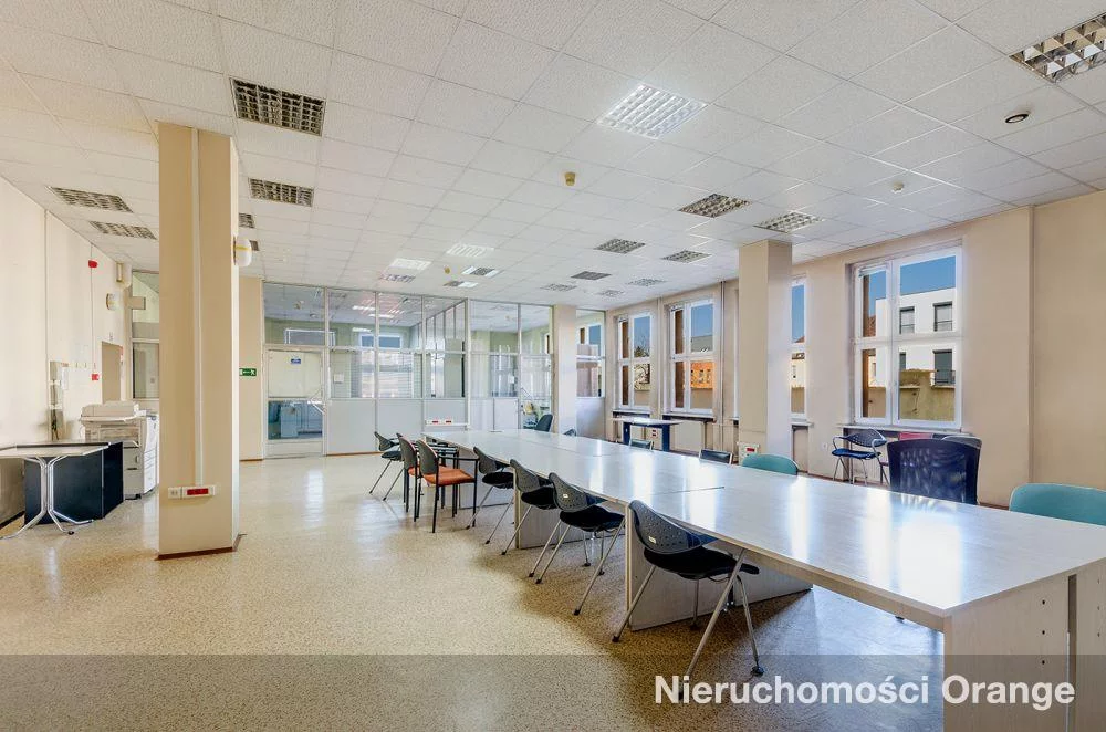 Lokal użytkowy 4 059,00 m², oferta nr , T16573, Leszno, ul. Słowiańska 26, ul. Krasińskiego