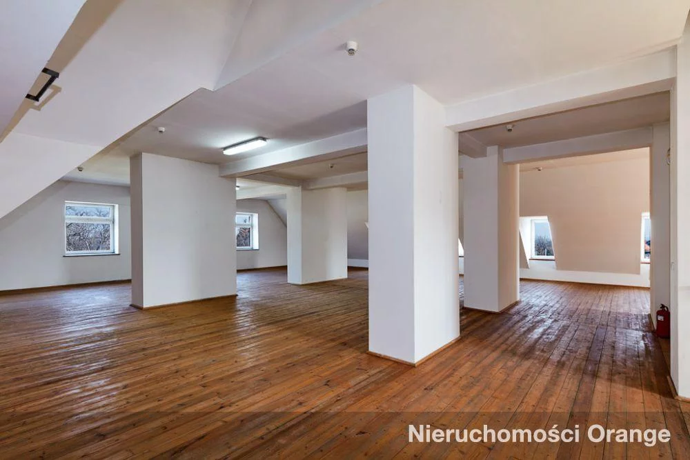 Obiekt 2 065,00 m², oferta nr , T09879, Bielawa, ul. Żeromskiego