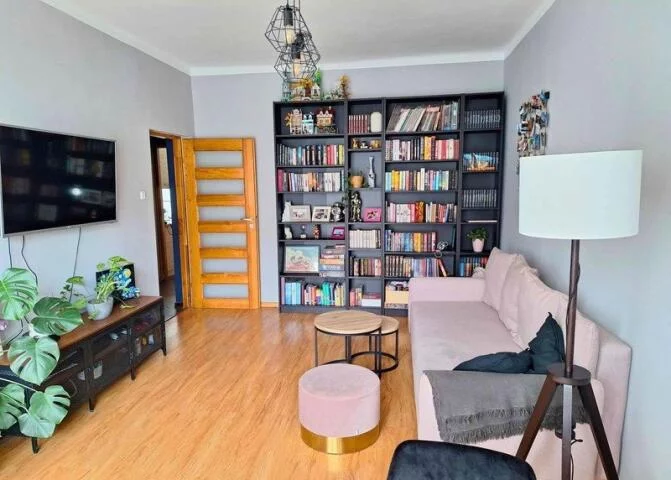 Mieszkanie dwupokojowe 50,26 m², Tychy, Czarnieckiego, Sprzedaż