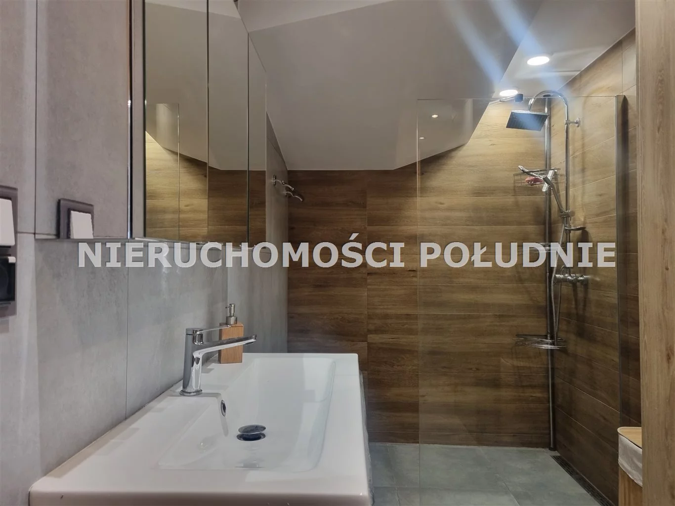2 pokoje, mieszkanie 54,57 m², parter, oferta nr , DRG-MW-276, Ustroń, Długa