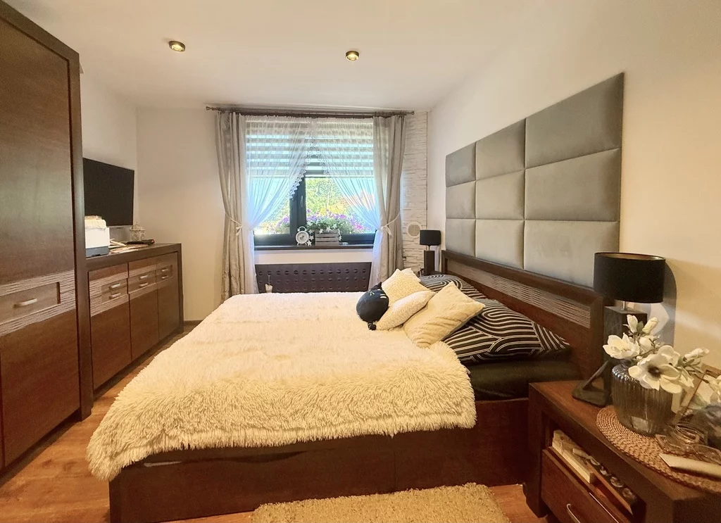 Dom 250,00 m², oferta nr , 12/17812/ODS, Zabrzeg