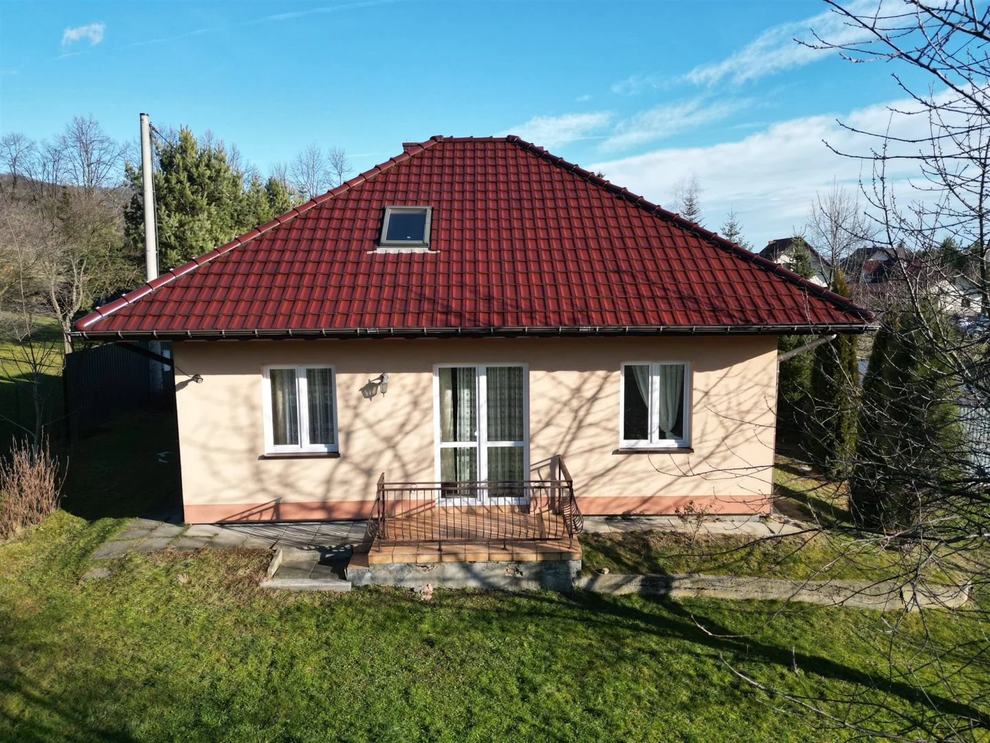 Domy BESK-DS-14700 Wiśniowa