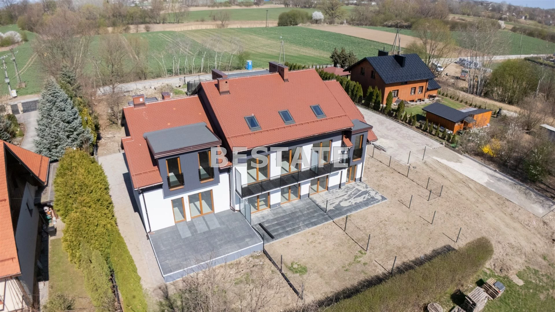 BEST-DS-14816 - zdjęcie nr 1