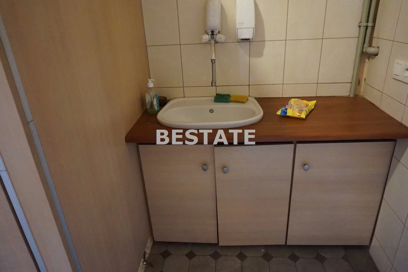 Lokal użytkowy 100,00 m², oferta nr , BESP-LW-1996-99, Pabianice
