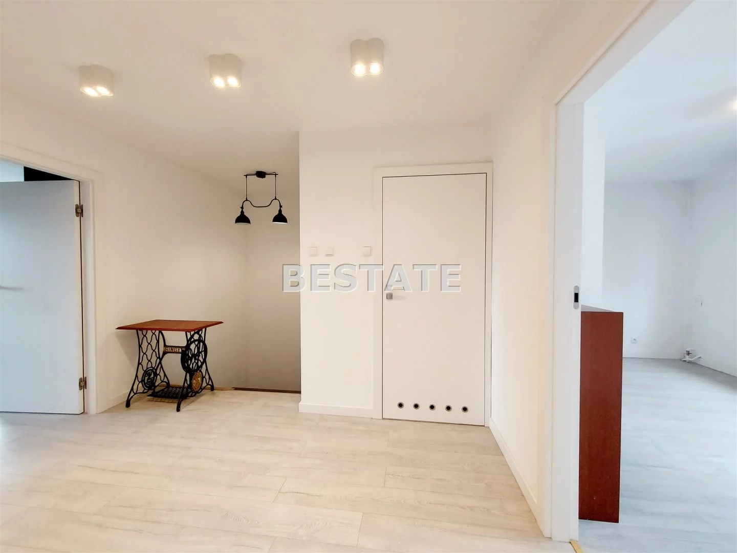 4 pokoje, mieszkanie 92,70 m², piętro 4, oferta nr , BESW-MS-14282, Wrocław, Biskupin-Sępolno-Dąbie-Bartoszowice, Śródmieście