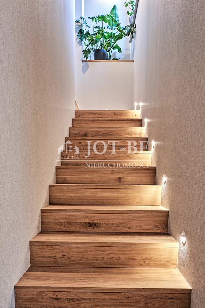 Dom 360,00 m², oferta nr , 5710/4112/ODS, Radomierzyce