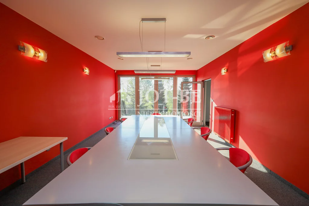 Biuro 180,00 m², oferta nr , 2223/4112/OLW, Radwanice