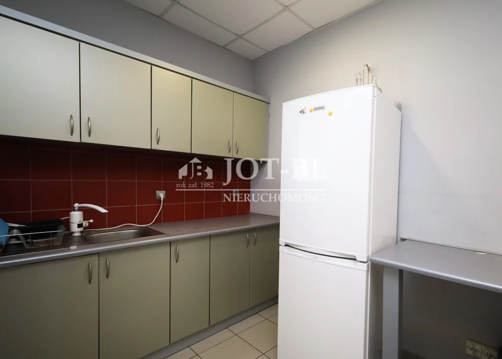 Biuro 180,00 m², oferta nr , 2223/4112/OLW, Radwanice