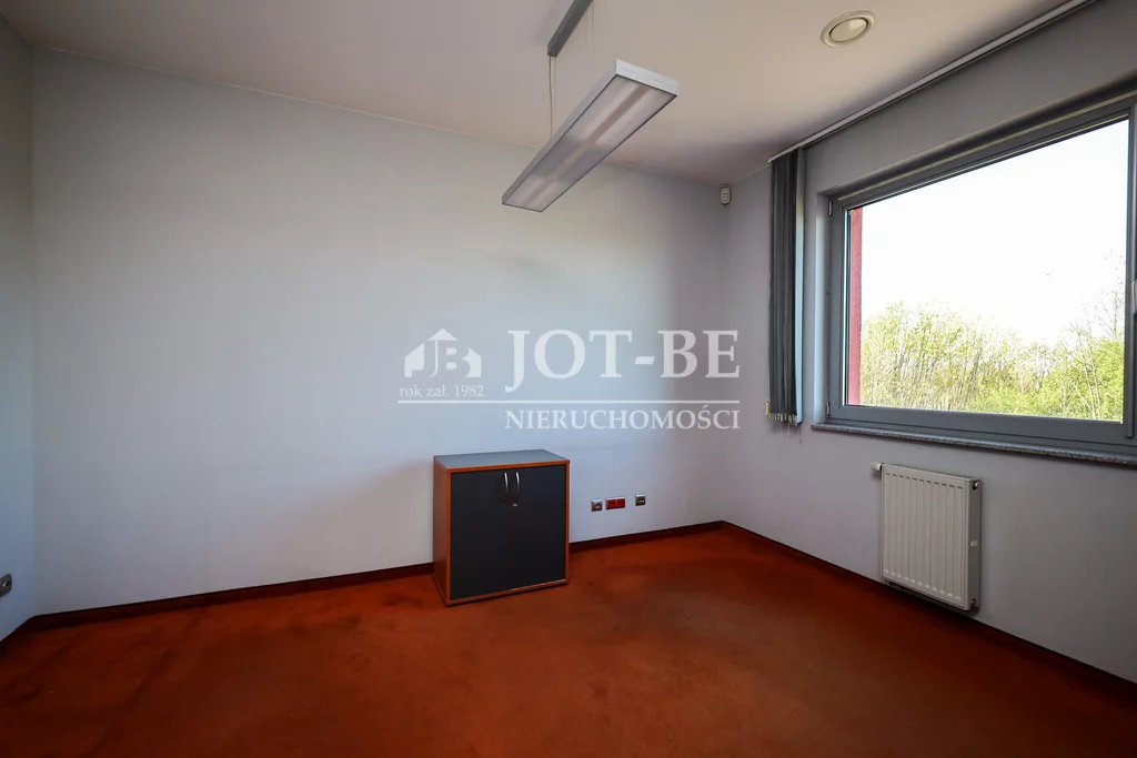 Biuro 180,00 m², oferta nr , 2223/4112/OLW, Radwanice