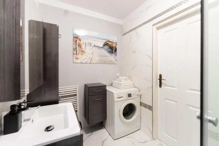 2 pokoje, mieszkanie 44,00 m², piętro 3, oferta nr , 24475, Kołobrzeg, Cicha