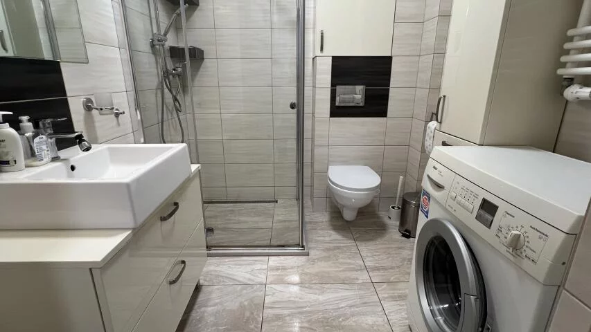 2 pokoje, mieszkanie 41,42 m², piętro 1, oferta nr , 24654, Kołobrzeg, Wylotowa
