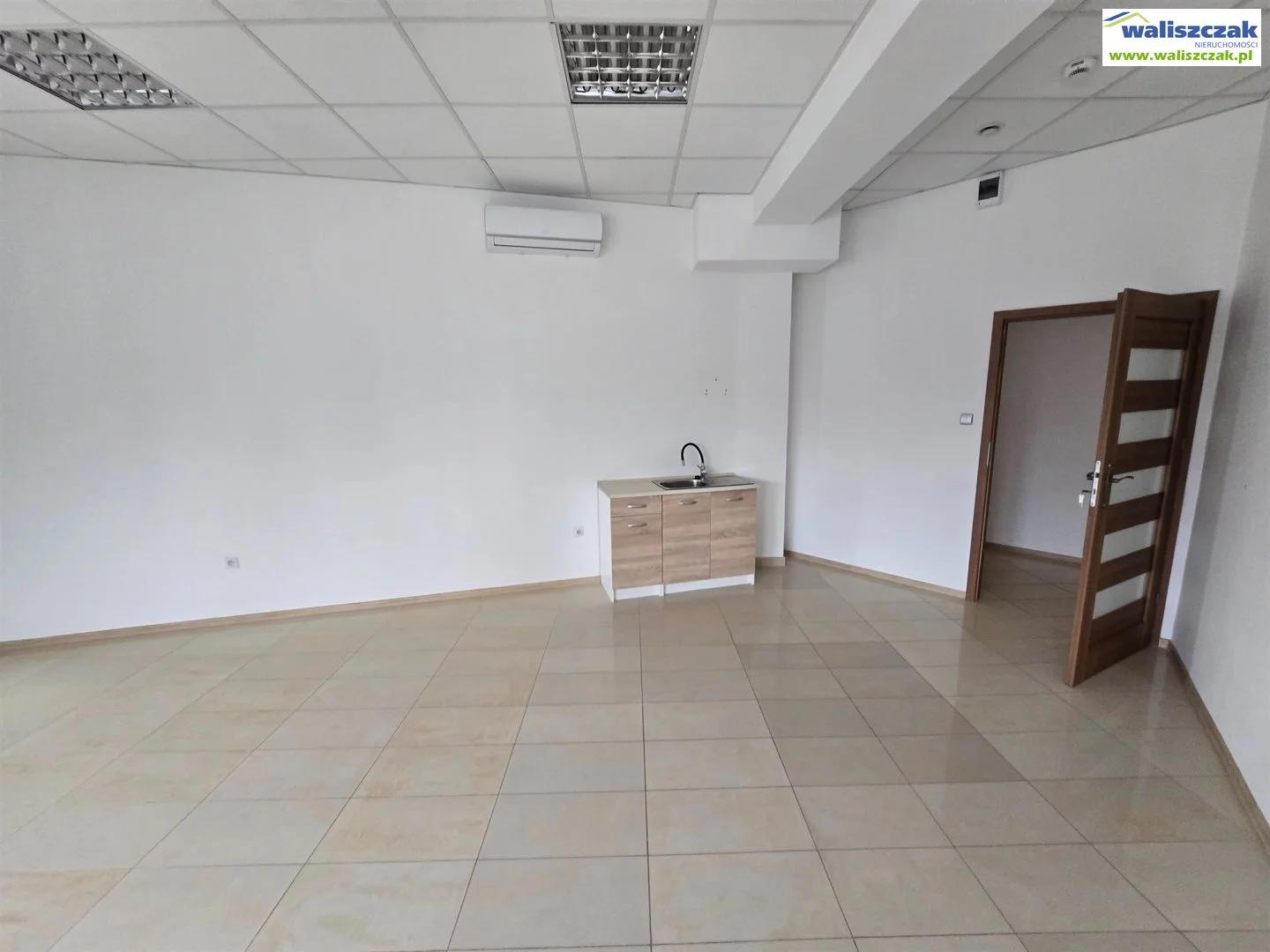 Lokal użytkowy 36,00 m², oferta nr , LW-14360, Piotrków Trybunalski