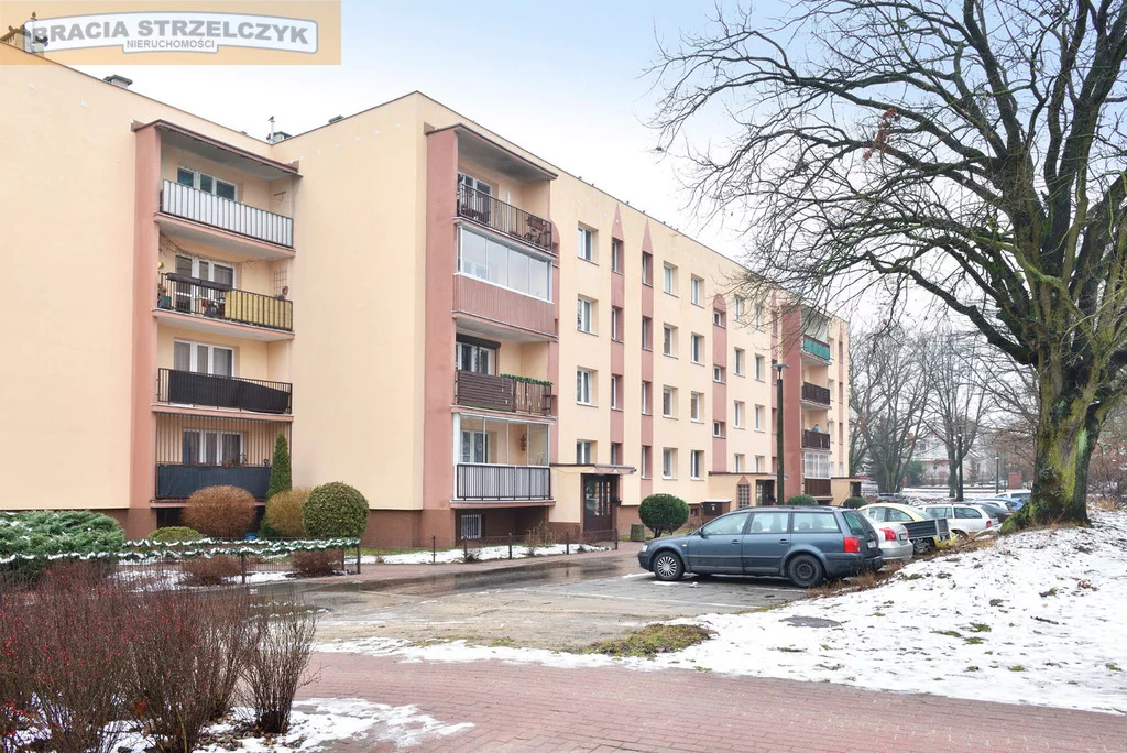 Mieszkanie trzypokojowe 59,90 m², Nowy Dwór Mazowiecki, Młodzieżowa, Sprzedaż