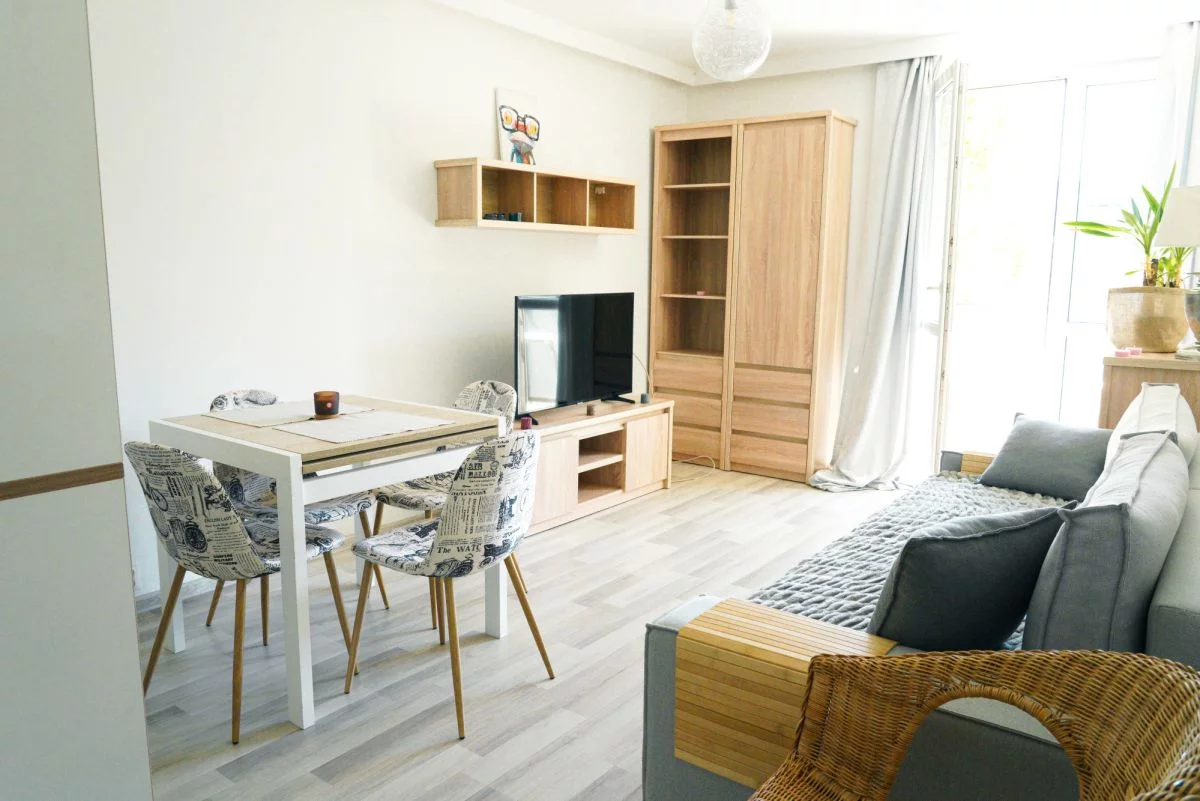 Apartamenty A-D863680 Warszawa Śródmieście Leona Kruczkowskiego