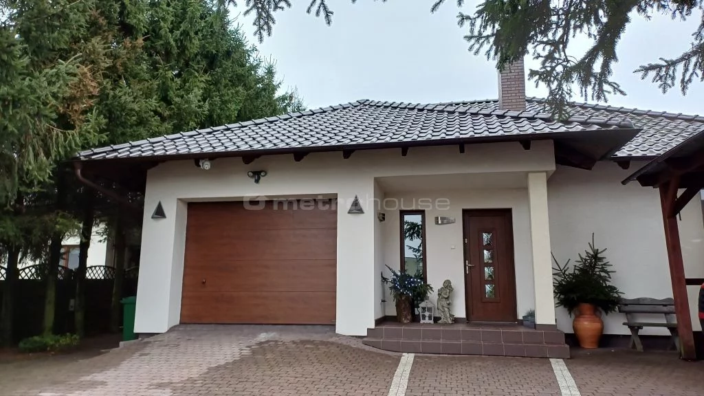 Dom i rezydencja 120,00 m², oferta nr , SDZUSI791, Chojnice, Zaułek