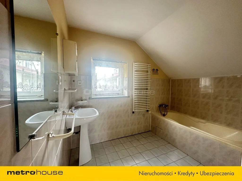 Dom 207,77 m², oferta nr , SDJUGU580, Ochodza, Kwiatowa