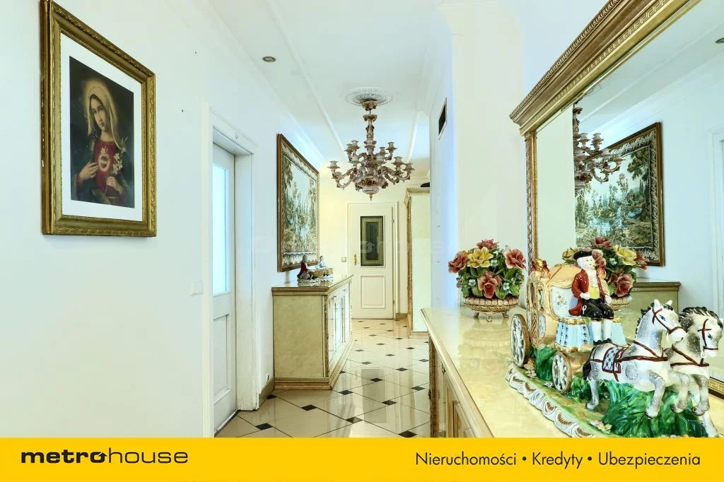 Dom i rezydencja 212,20 m², oferta nr , SDVUJU786, Łomianki, Sierakowska