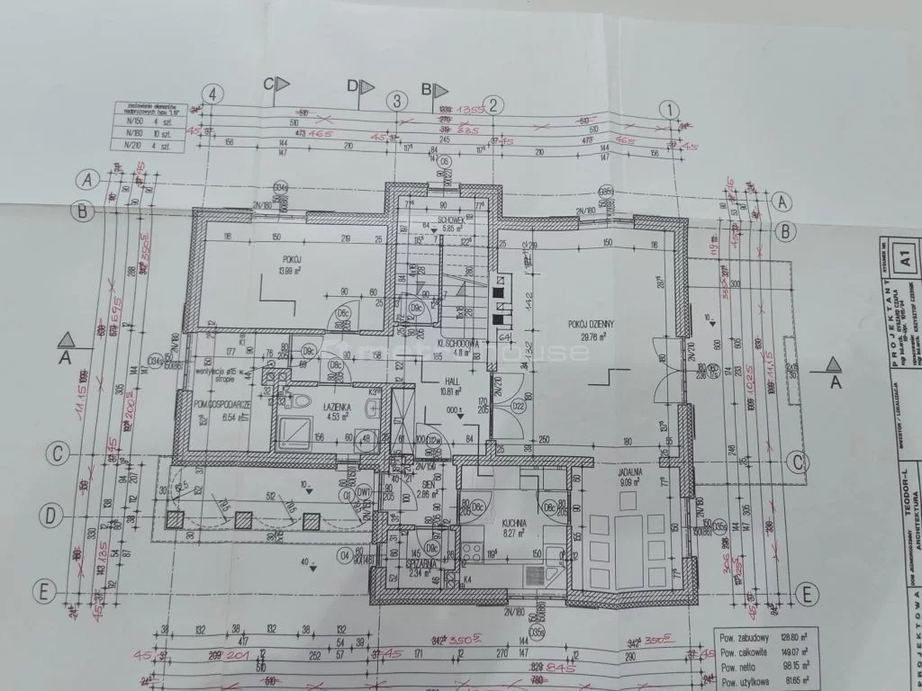 Dom na sprzedaż, 372,00 m², oferta nr SDREZU377