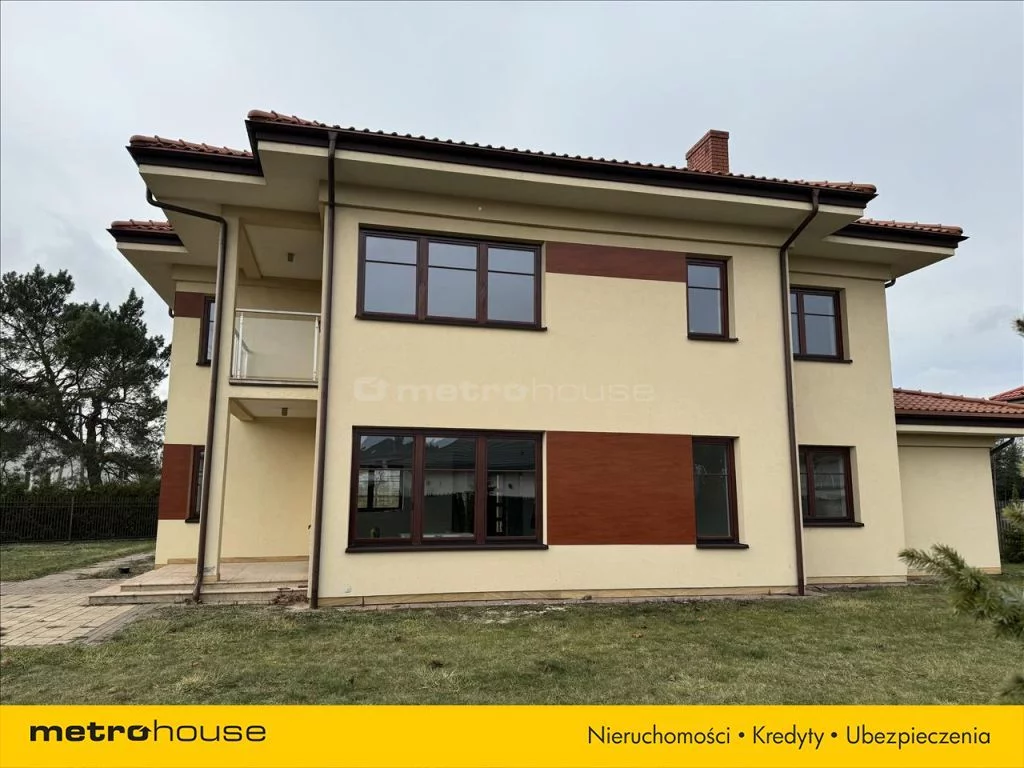 Dom i rezydencja na sprzedaż, 260,00 m², oferta nr BYRE545