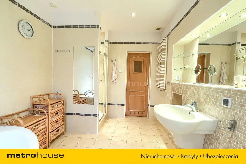 Dom 277,80 m², oferta nr , SDFAZO772, Łódź, Taborowa