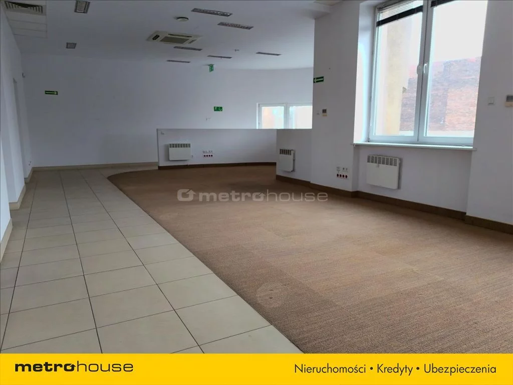 Lokal użytkowy na sprzedaż, 800,00 m², oferta nr DYHI437