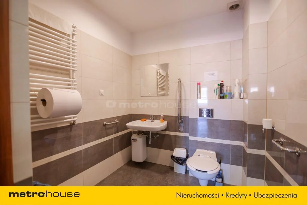 Obiekt 697,00 m², oferta nr , WONOPY877, Emów