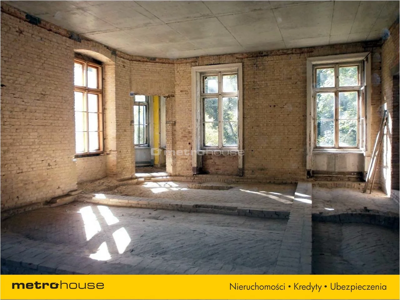 Obiekt 1 700,00 m², oferta nr , HEHU383, Grubno